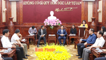 Leaders of Binh Phuoc province receive the Consulate General of India in Ho Chi Minh City